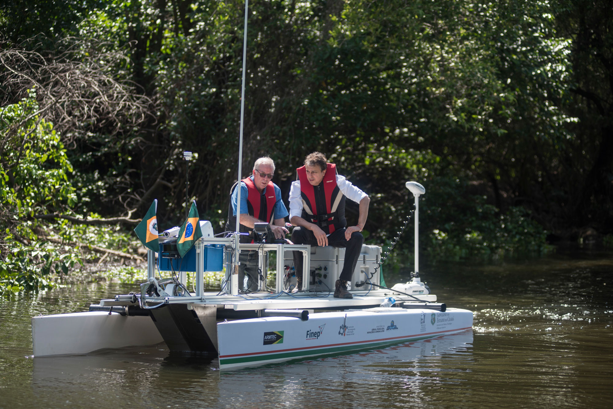 Barco robótico vai ajudar a monitorar o meio ambiente