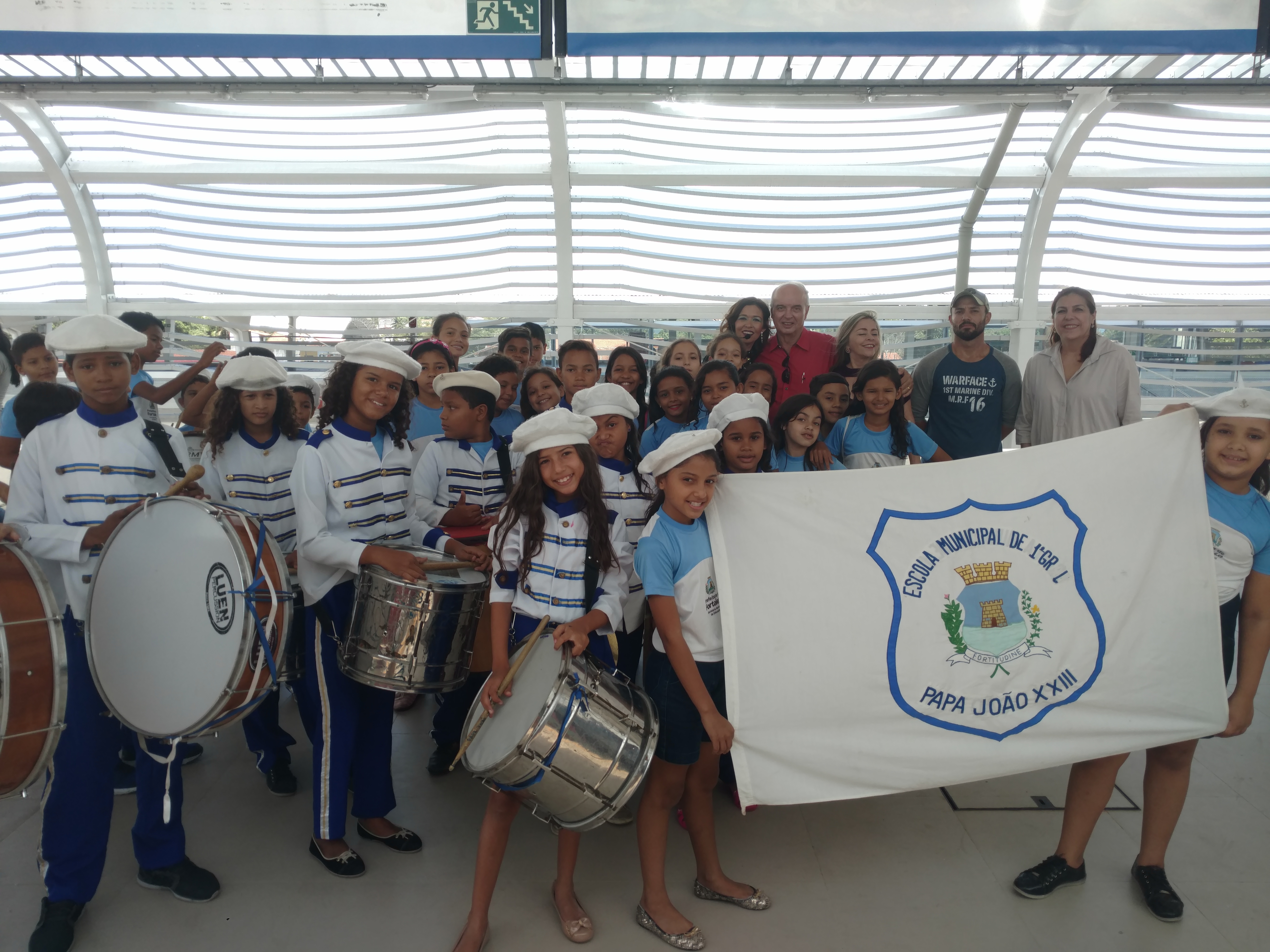 O Metrofor recebeu nesta quarta-feira (4) alunos da escola municipal de Ensino Fundamental e Médio Papa João Paulo XXIII para uma visita ao Ramal Parangaba-Mucuripe.