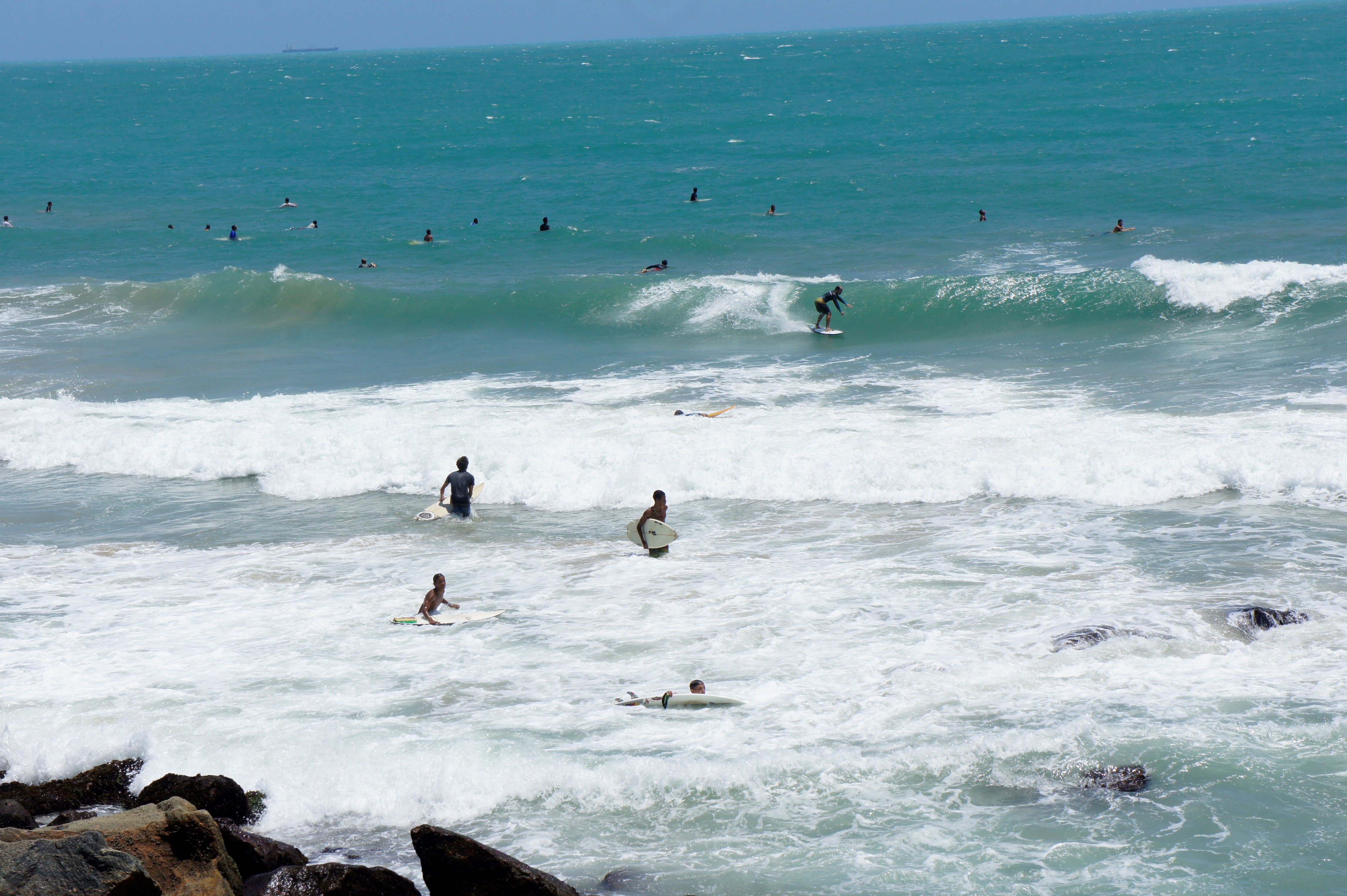 Praia do Futuro, Beira Mar e Barra do Ceará estão aprovadas pela Semace