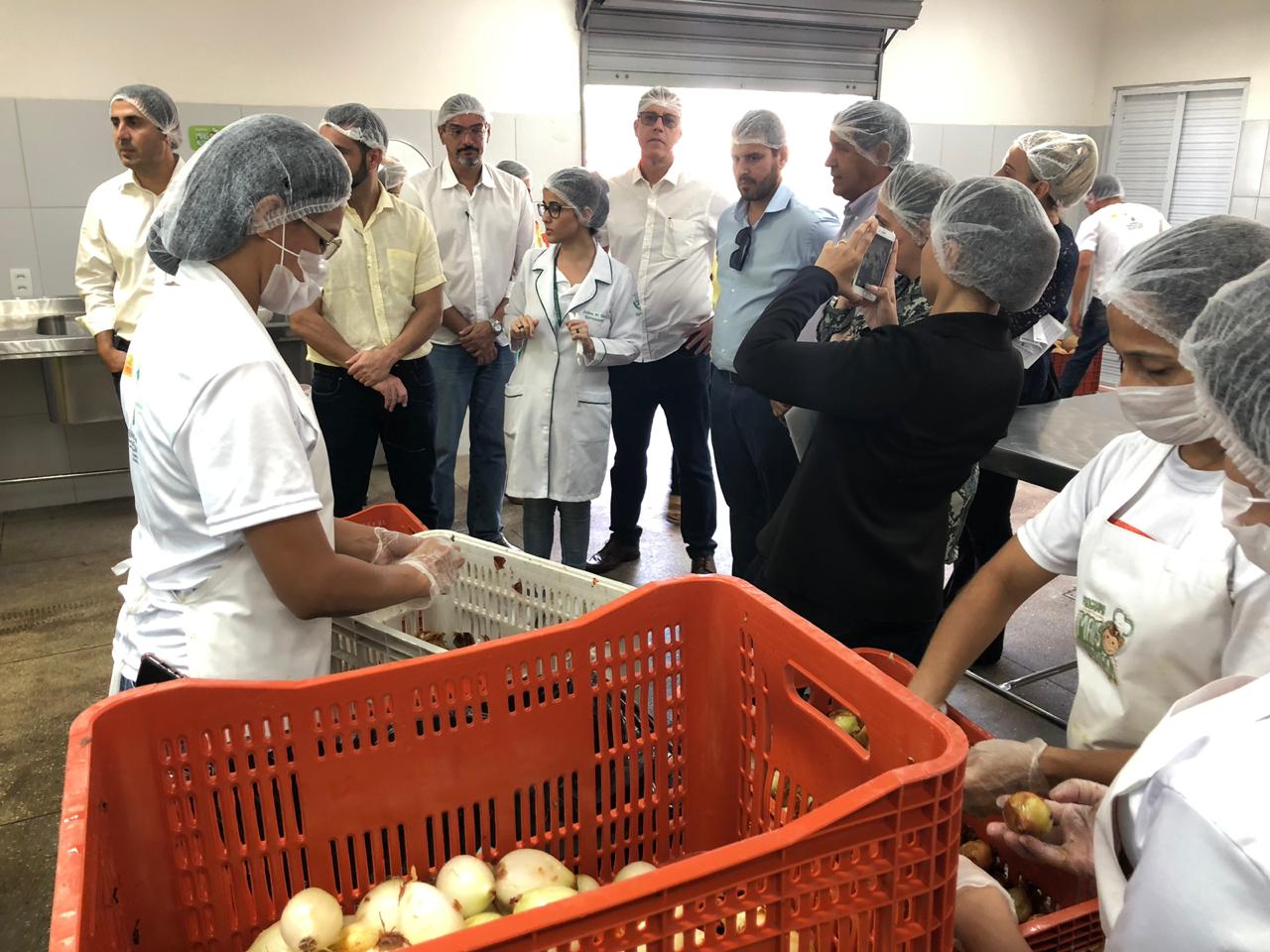 comitiva de Alagoas visita equipamentos