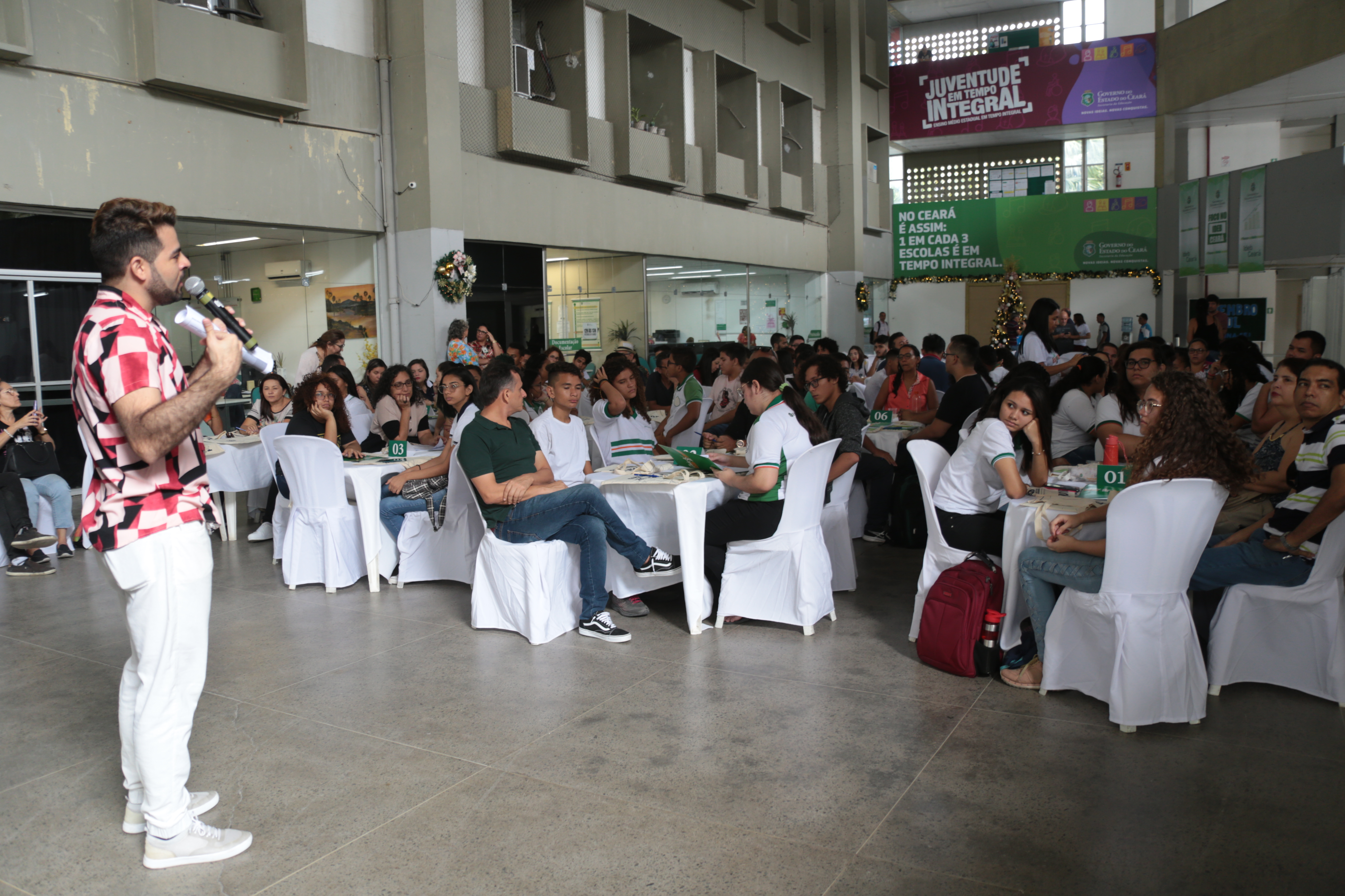 Alunos do Tempo Integral participam de formação sobre aprendizagem cooperativa e clubes estudantis