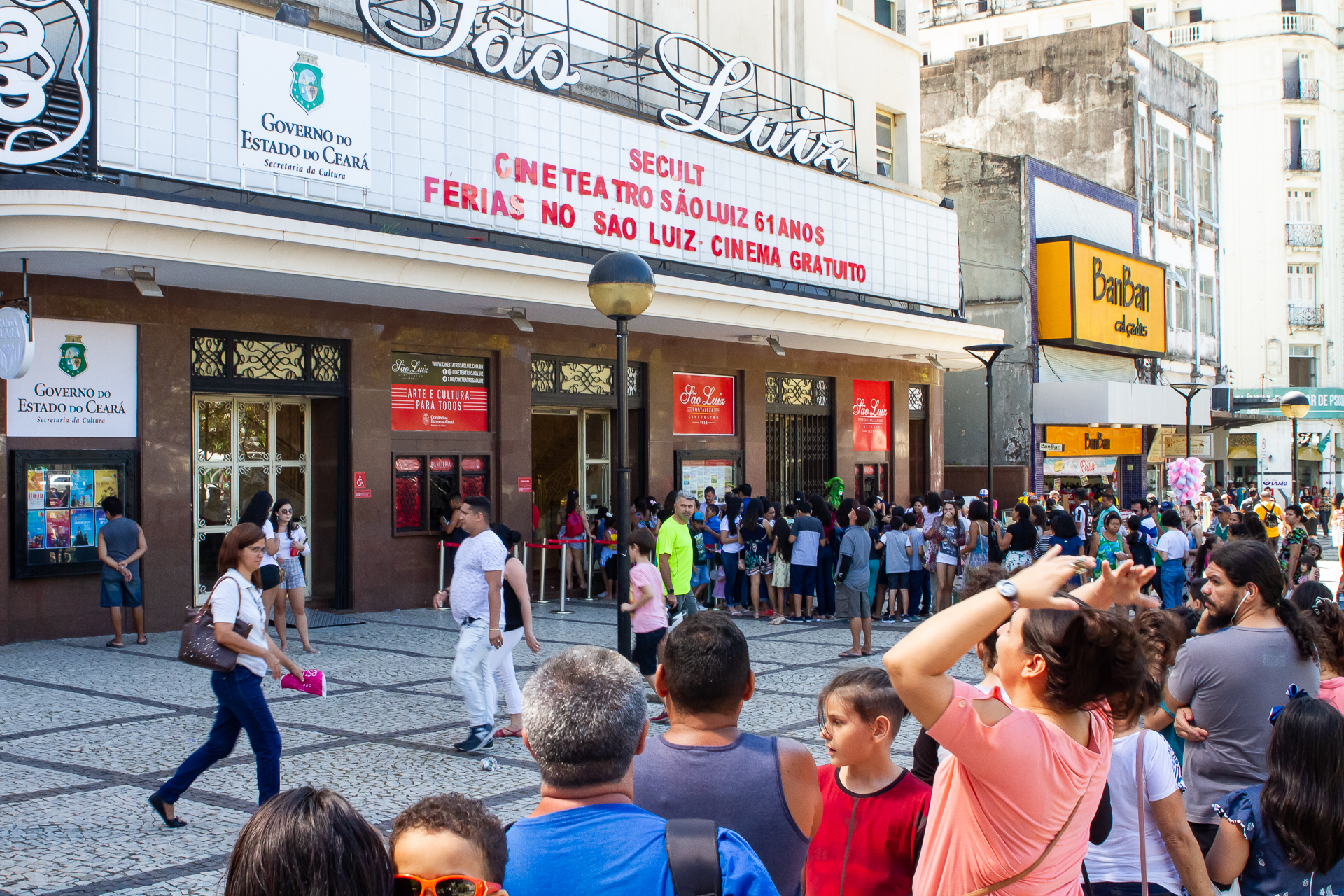 Fachada do Cineteatro São Luiz