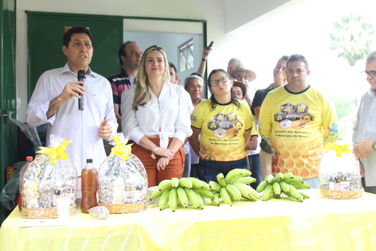 Apicultores recebem Casa de Mel